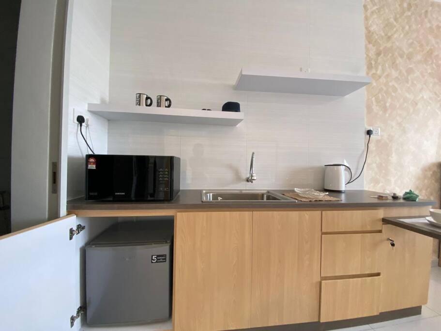 Apartment Cozy Sky Trees With Balcony, Smart Tv , Aeon & Pool